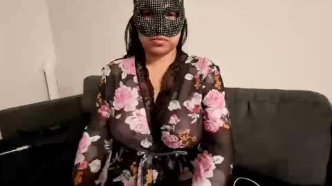Snapshot of blzsugar chatting on 11.15.25 BlzSugar online show from 11.15.25
