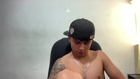 Snapshot of bob_pettersonn chatting on 12.22.24 Bob INDEPENDENT MODEL online show from 12.22.24