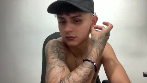 Snapshot of bob_pettersonn chatting on 02.19.25 Bob INDEPENDENT MODEL online show from 02.19.25