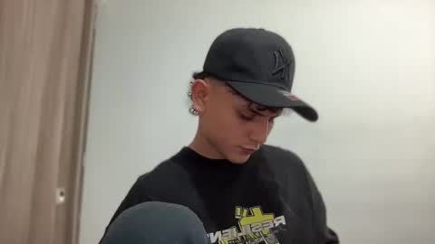 Snapshot of bob_pettersonn chatting on 02.19.25 Bob INDEPENDENT MODEL online show from 02.19.25