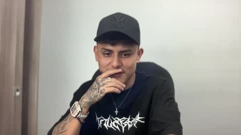 Snapshot of bob_pettersonn chatting on 02.23.25 Bob INDEPENDENT MODEL online show from 02.23.25