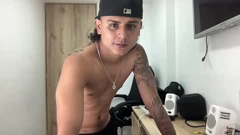 Snapshot of bob_pettersonn chatting on 09.26.25 Bob INDEPENDENT MODEL online show from 09.26.25