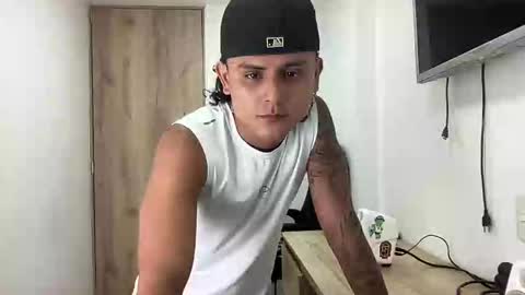 Snapshot of bob_pettersonn chatting on 10.12.25 Bob INDEPENDENT MODEL online show from 10.12.25