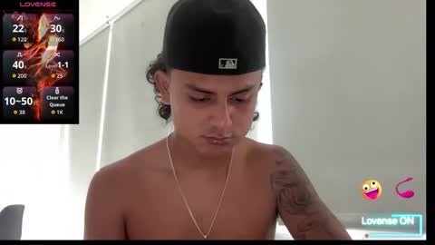 Snapshot of bob_pettersonn chatting on 10.22.25 Bob INDEPENDENT MODEL online show from 10.22.25