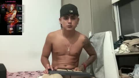 Snapshot of bob_pettersonn chatting on 11.27.25 Bob INDEPENDENT MODEL online show from 11.27.25