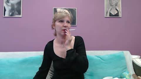 Snapshot of bobandchris33 chatting on 03.09.25 SlutWife online show from 03.09.25