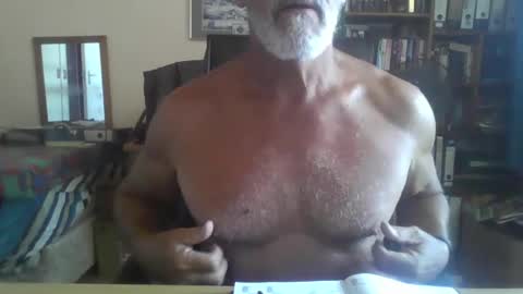Snapshot of bobbgud chatting on 02.12.26 Bobbgud online show from 02.12.26