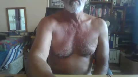 Snapshot of bobbgud chatting on 02.20.26 Bobbgud online show from 02.20.26