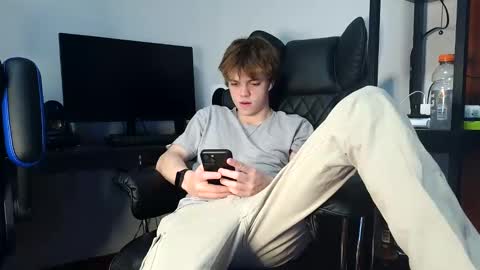 bobby72738 online show from 11.23.25