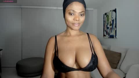 danna online show from 03.22.26