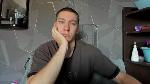 Snapshot of bodyana69 chatting on 10.11.25 bodyana GIRLS SOLO ACCOUNT cutie yana online show from 10.11.25