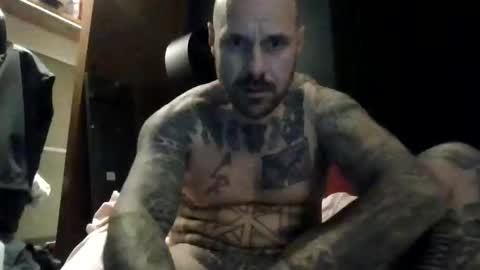 Snapshot of bodyart85_19 chatting on 01.18.26 Bodyart85 19 online show from 01.18.26