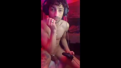 Snapshot of bodyyattiyatti chatting on 12.17.25 Sailorartemis online show from 12.17.25