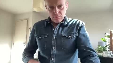 ask me online show from 11.04.25