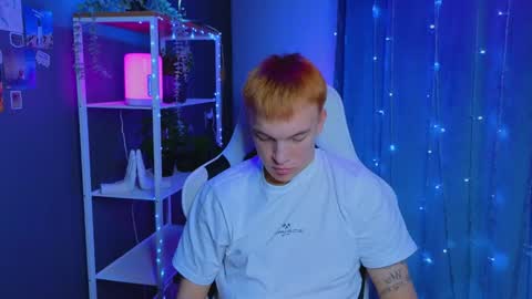 Snapshot of boicute chatting on 02.07.25 ALEXPVT IS OPEN online show from 02.07.25