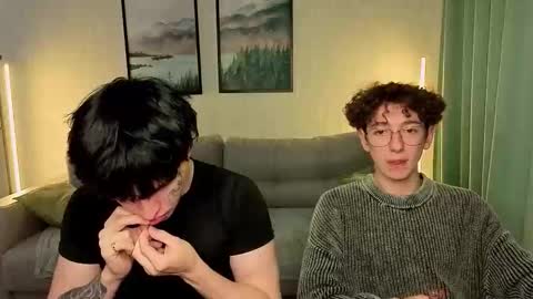 Snapshot of boicute chatting on 09.28.25 ALEXPVT IS OPEN online show from 09.28.25