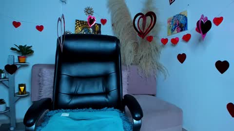 Snapshot of bombaneraa chatting on 02.15.25 Salma Independent Model online show from 02.15.25