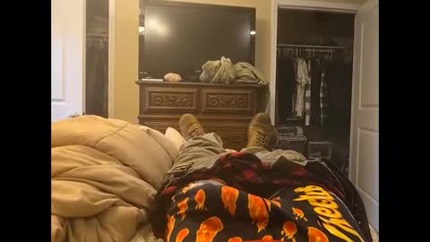 Snapshot of bombinshaman chatting on 12.13.24 bombinshaman online show from 12.13.24