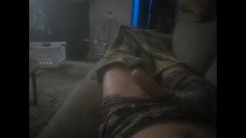 Snapshot of bombinshaman chatting on 09.28.25 bombinshaman online show from 09.28.25