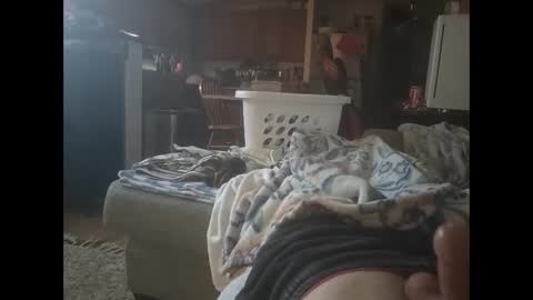 Snapshot of bombinshaman chatting on 12.20.25 bombinshaman online show from 12.20.25