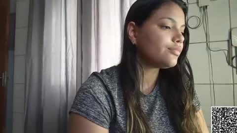 Snapshot of bombomepimenta chatting on 12.27.24 bombomepimenta online show from 12.27.24