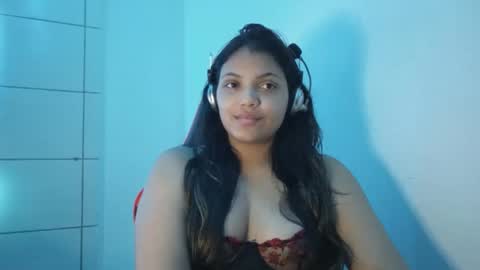 Snapshot of bombomepimenta chatting on 01.18.25 bombomepimenta online show from 01.18.25