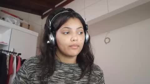 Snapshot of bombomepimenta chatting on 10.13.25 bombomepimenta online show from 10.13.25