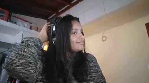 Snapshot of bombomepimenta chatting on 10.15.25 bombomepimenta online show from 10.15.25