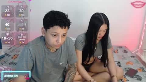 Snapshot of bomburheroes chatting on 09.17.25 bombon y bellota online show from 09.17.25