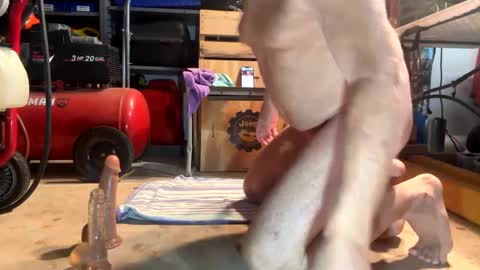 Snapshot of bone2play chatting on 01.20.25 FRECKLES online show from 01.20.25