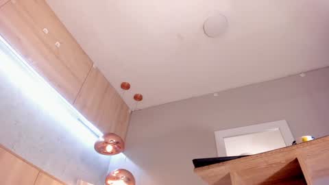 Bonie Smith online show from 01.12.25