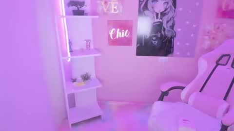 Snapshot of bonnie_benet chatting on 02.07.25 Bonnie online show from 02.07.25