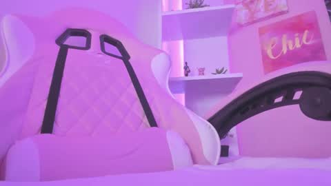 Snapshot of bonnie_benet chatting on 03.04.25 Bonnie online show from 03.04.25