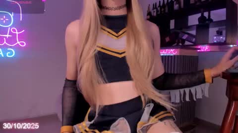 Bonnie Luxury online show from 10.30.25