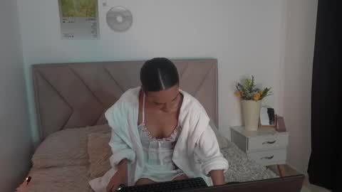 Snapshot of bonnieshyy chatting on 03.06.26 Bonnie online show from 03.06.26