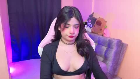 Snapshot of bonnietaylor1 chatting on 12.21.25 Karen online show from 12.21.25