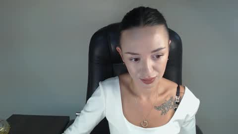 Snapshot of bonniexxx_ chatting on 09.18.25 Bonnie online show from 09.18.25