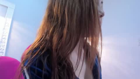 Snapshot of bonniie_22 chatting on 10.21.25 Bonnie online show from 10.21.25