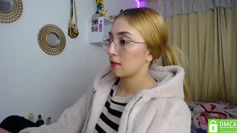 Snapshot of bonny_clyde_xx_ chatting on 02.13.25 Soffy Brooks Independent model online show from 02.13.25