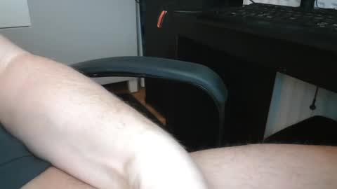 Snapshot of bonobooy chatting on 12.18.24 Bonobooy online show from 12.18.24