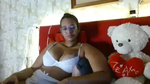 Snapshot of bonvivantb chatting on 12.29.24 Queen Bon Vivantt online show from 12.29.24