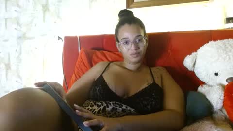 Snapshot of bonvivantb chatting on 01.08.25 Queen Bon Vivantt online show from 01.08.25