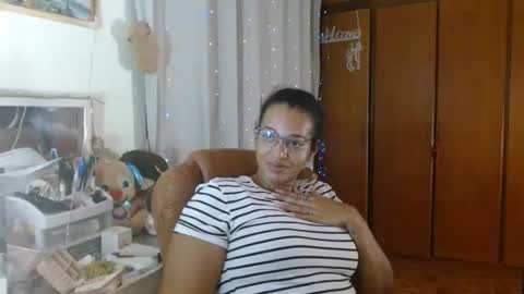 Snapshot of bonvivantb chatting on 01.18.25 Queen Bon Vivantt online show from 01.18.25