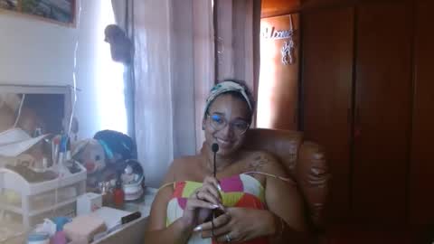 Snapshot of bonvivantb chatting on 01.21.25 Queen Bon Vivantt online show from 01.21.25