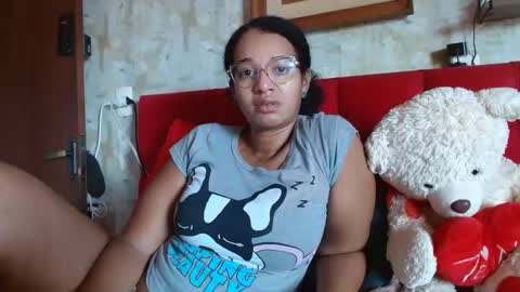 Snapshot of bonvivantb chatting on 02.14.25 Queen Bon Vivantt online show from 02.14.25