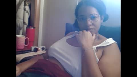 Snapshot of bonvivantb chatting on 09.09.25 Queen Bon Vivantt online show from 09.09.25