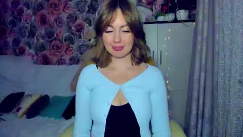 Snapshot of bonybenessy chatting on 01.04.25 Mira online show from 01.04.25