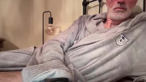 Snapshot of bonzo21 chatting on 10.15.25 bonzo21 online show from 10.15.25