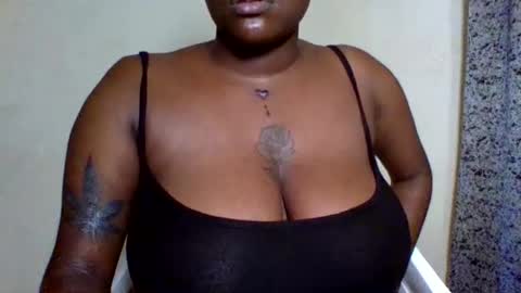 Snapshot of boobey_warden chatting on 10.16.25 boobey_warden online show from 10.16.25