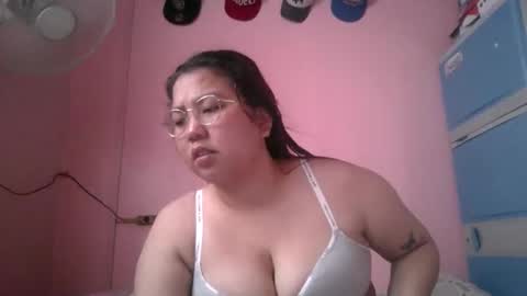MommyMarie-Singlemom of 2. online show from 05.15.26